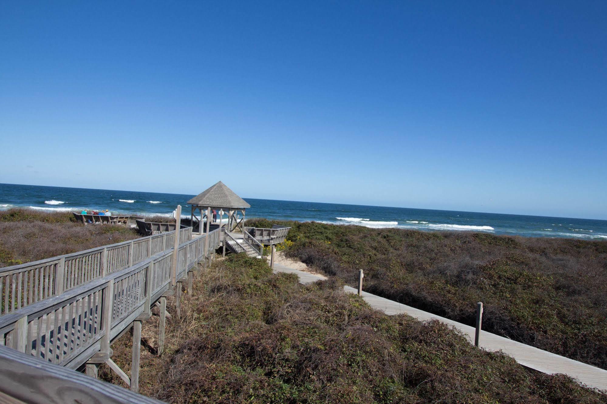 Hotel Barrier Island Station
