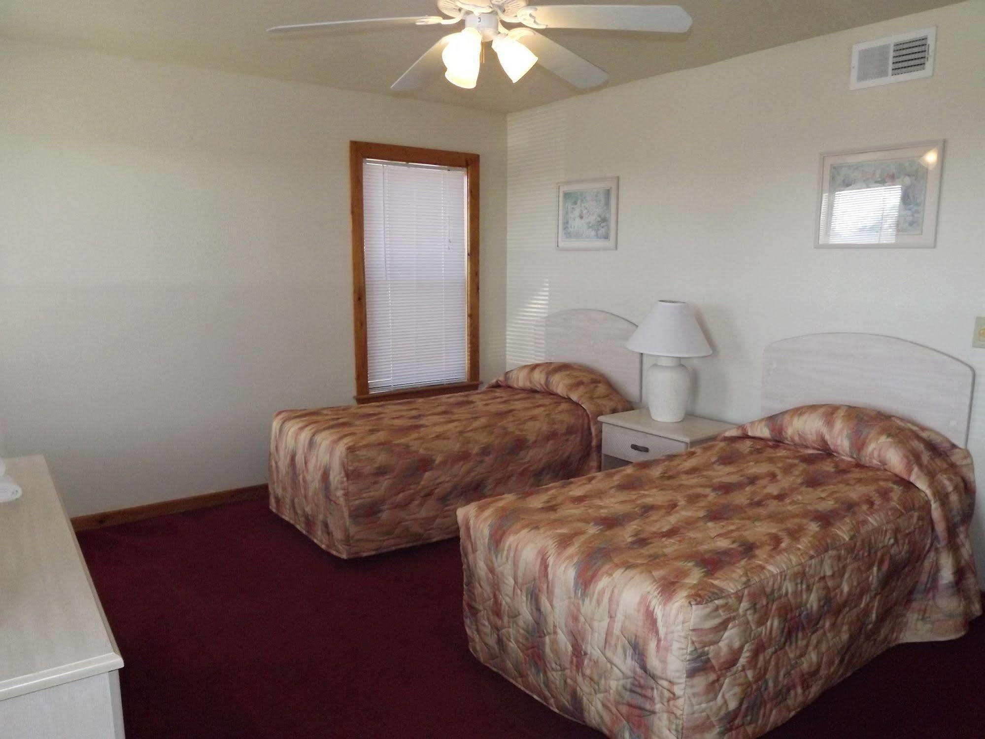 Hotel Barrier Island Station