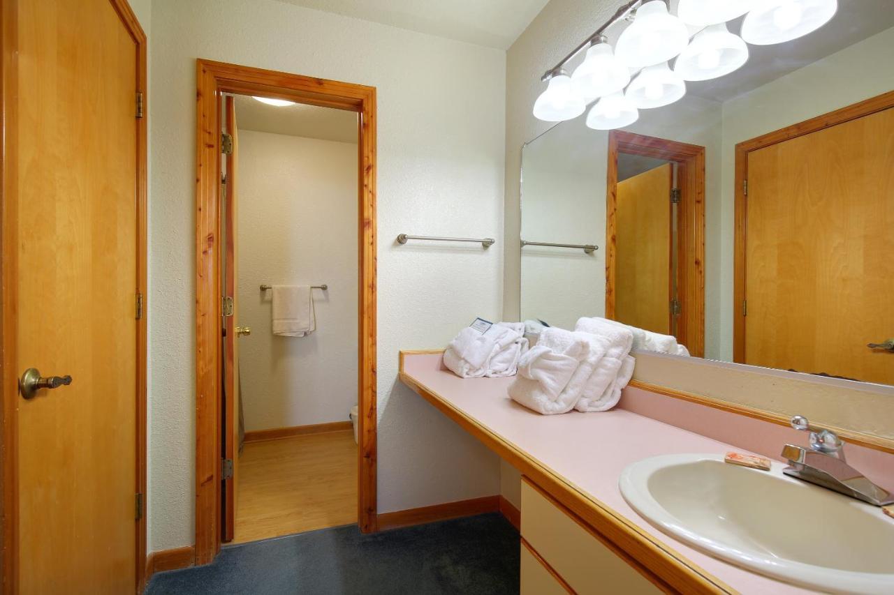 Hotel Barrier Island Station