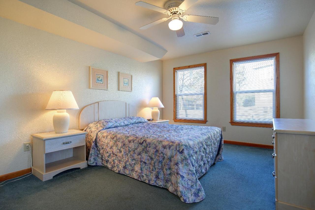 Hotel Barrier Island Station